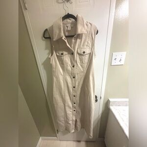 House of Harlow brand button up dress. Size medium. Cream/beige colour.
